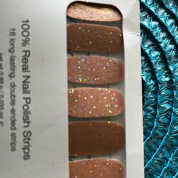 Singapore Chic Color Street Nail Polish Strips - Picture 1 of 4